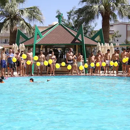 Esra And Family Didim