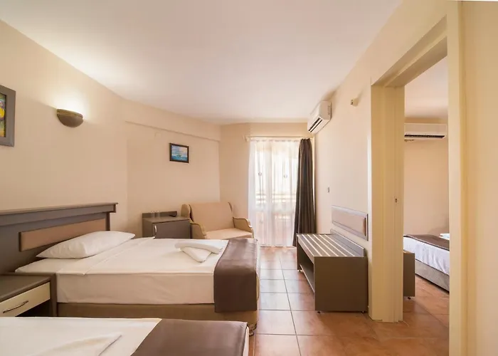 Esra And Family Hotel Didim