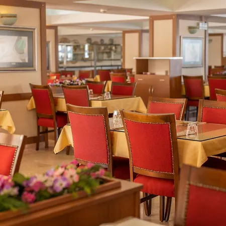 Esra And Family Hotel Didim